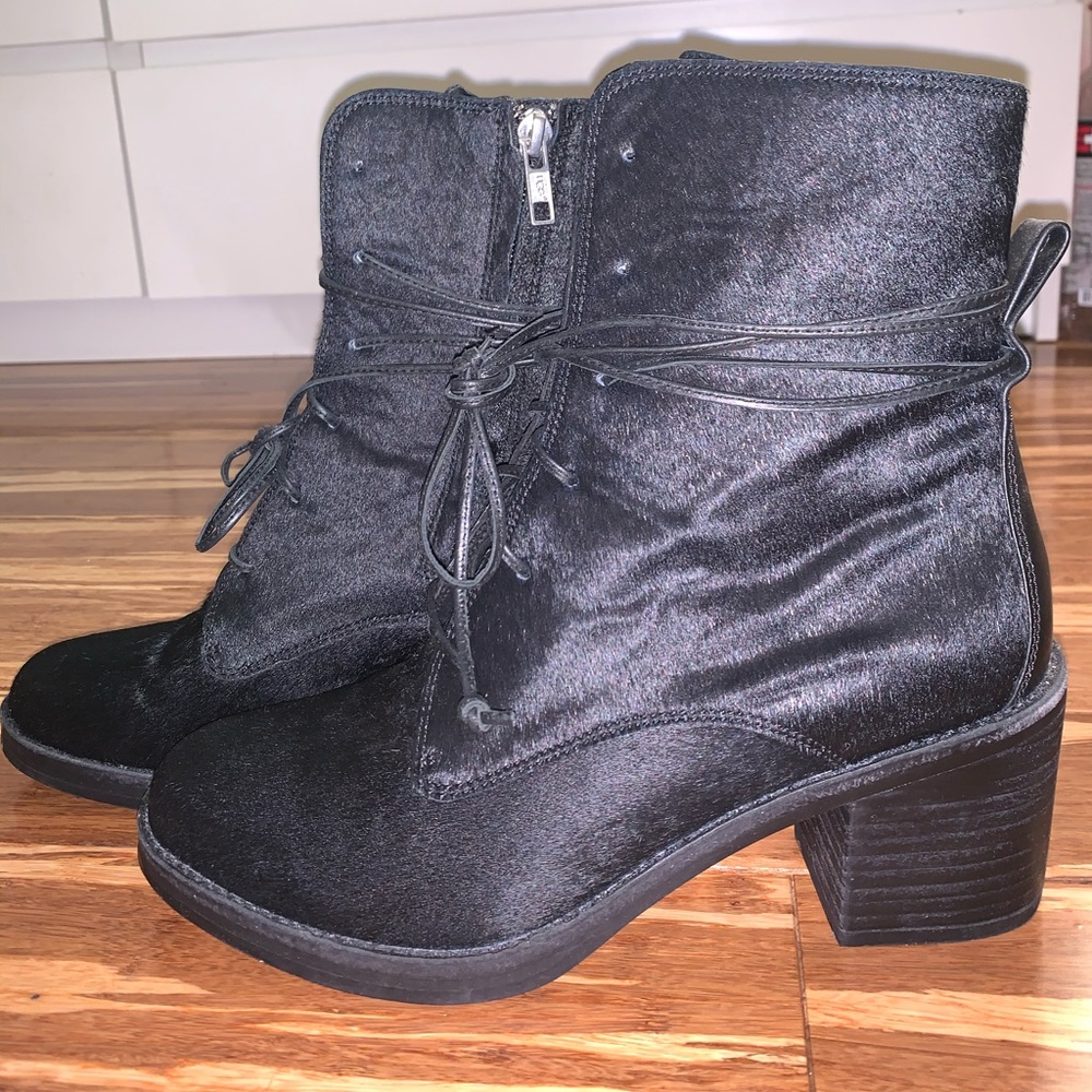 Ugg Bootie